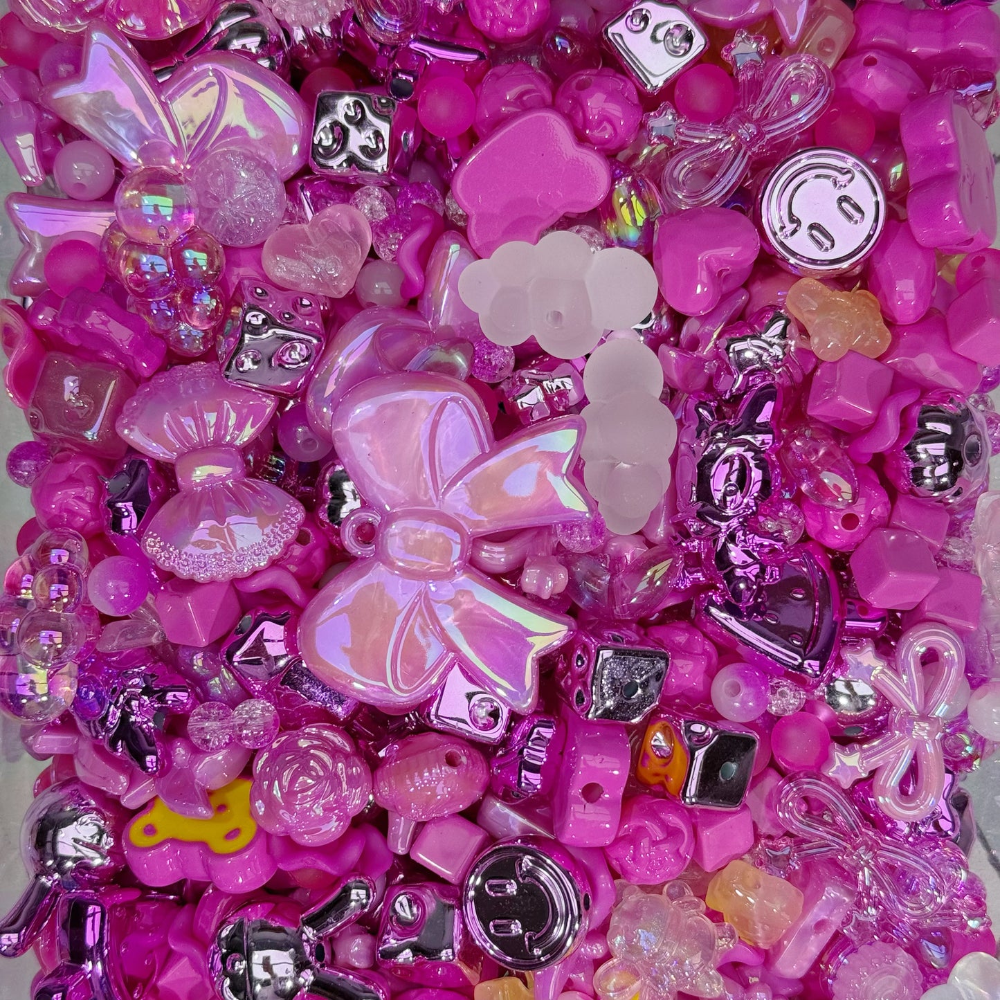 Acrylic beads-Hot pink (for keychains,phonechains,beadable pens,car charms)
