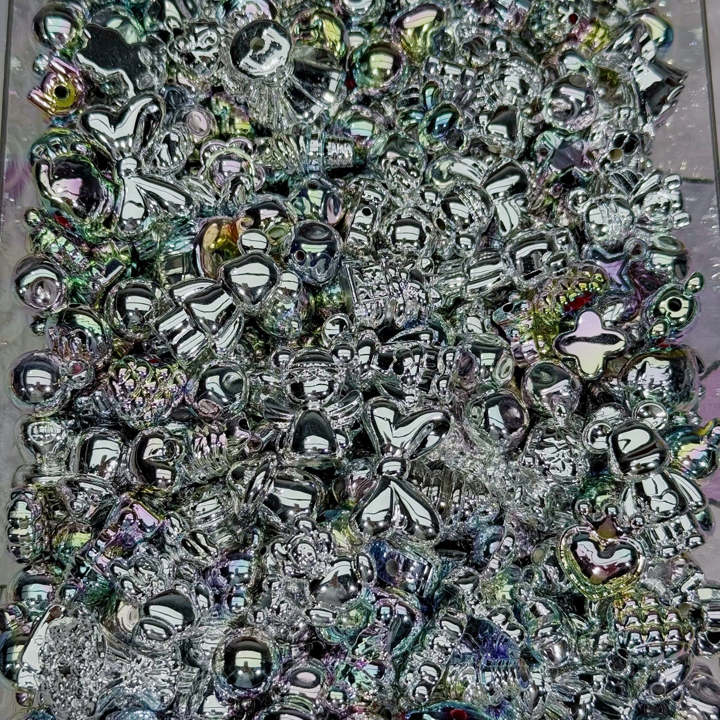 Acrylic beads-Silver Iridescent (for keychains,phonechains,beadable pens,car charms)