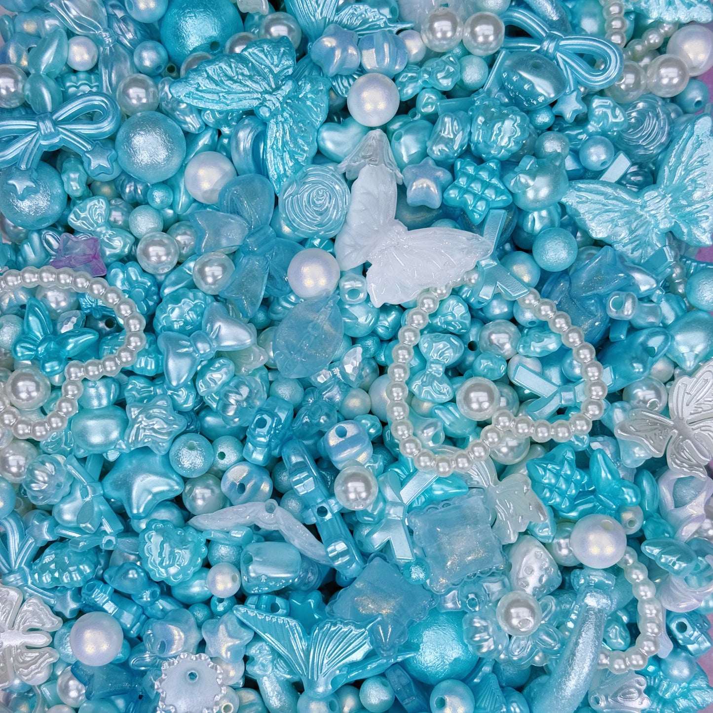 Acrylic beads-Creamy Blue (for keychains,phonechains,beadable pens,car charms)