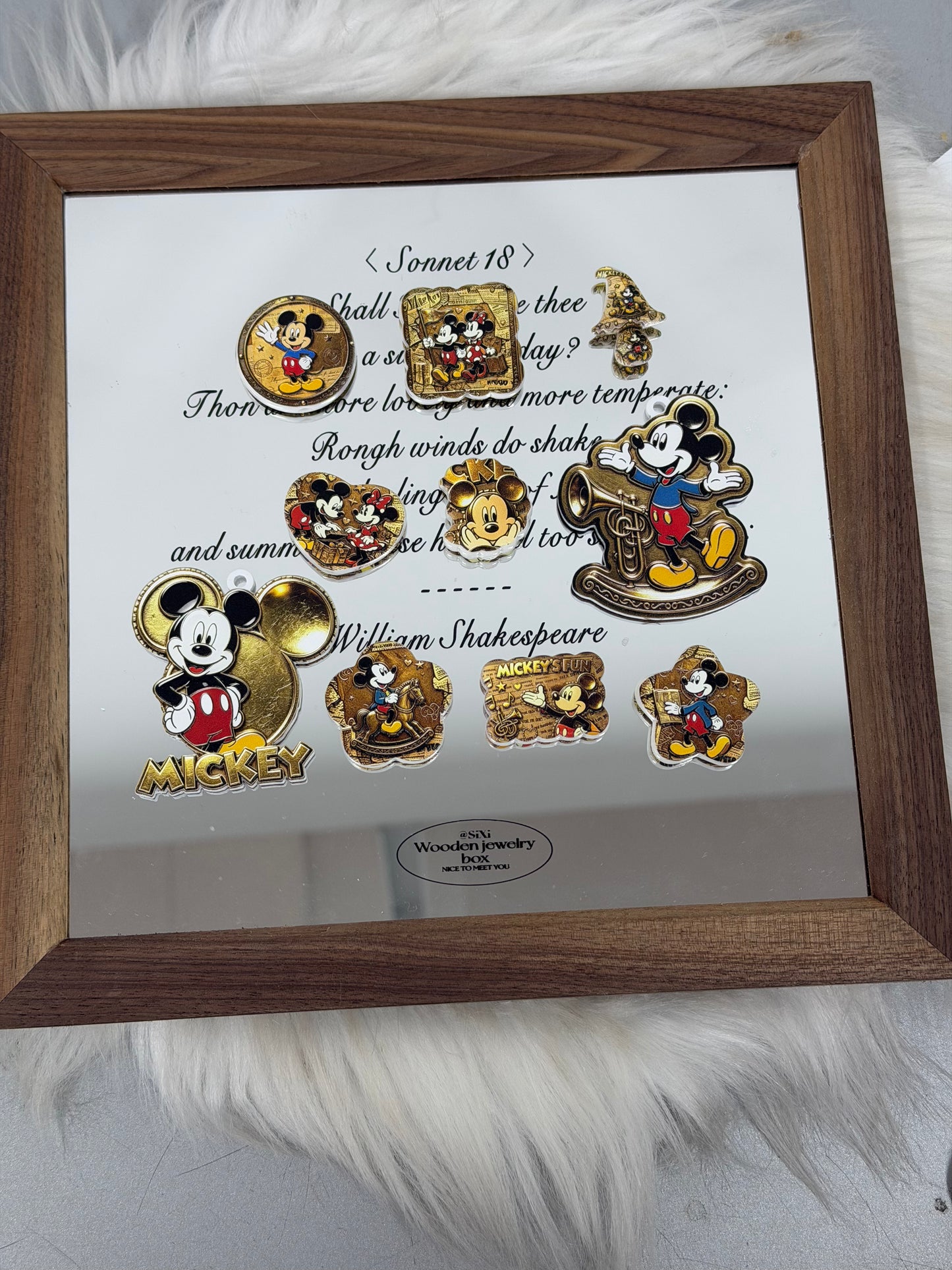 Acrylic slices- Record Mickey （for keychains,phonechains,beadable pens,car charms)