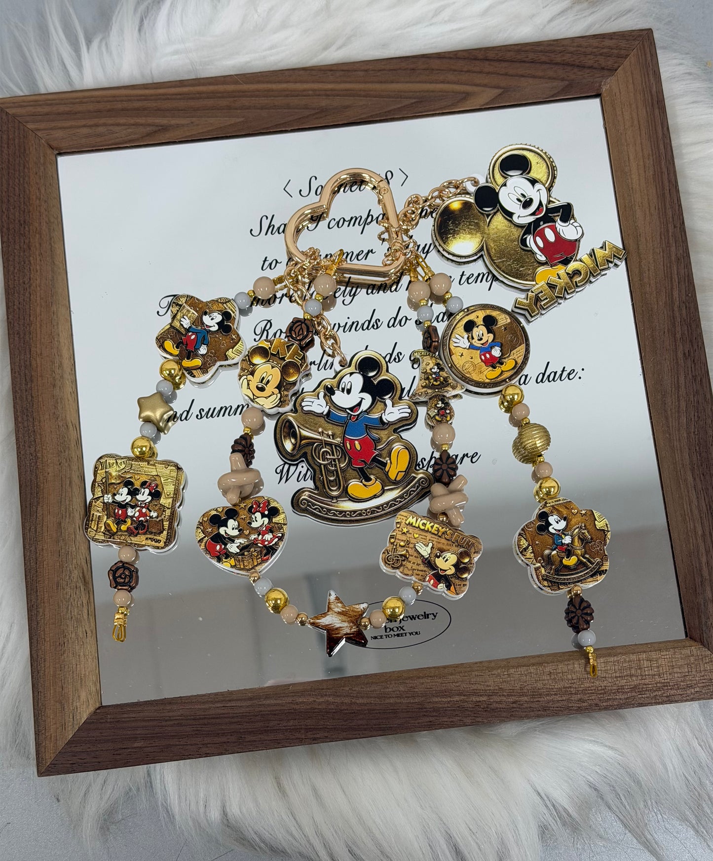 Acrylic slices- Record Mickey （for keychains,phonechains,beadable pens,car charms)