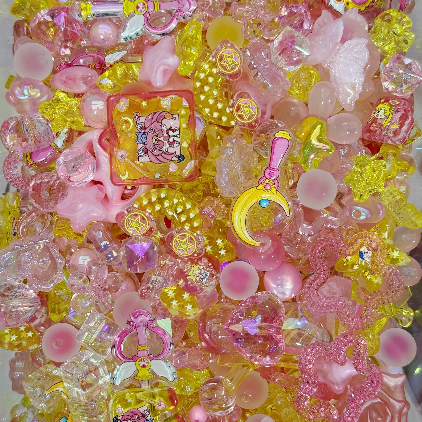 （BOGO）Acrylic beads- Magical Girl （for keychains,phonechains,beadable pens,car charms)