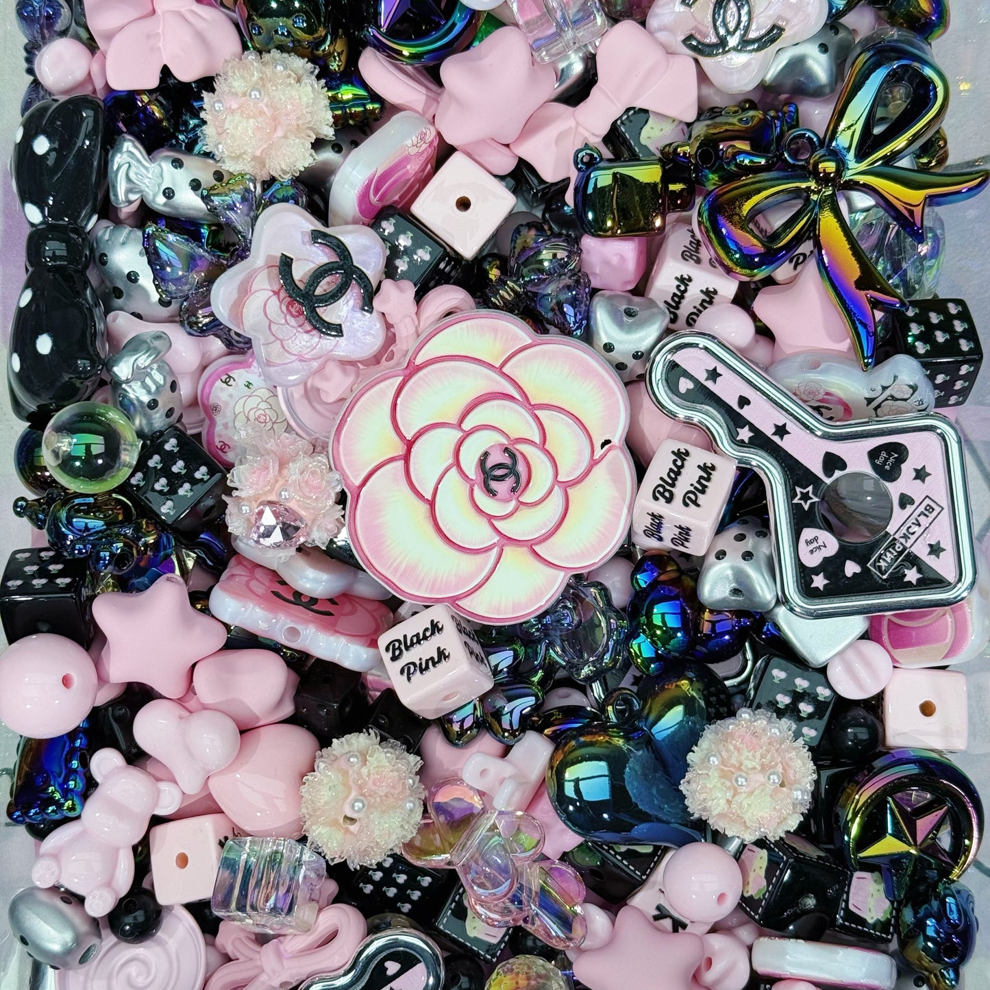 Acrylic beads-Black&Pink （for keychains,phonechains,beadable pens,car charms)