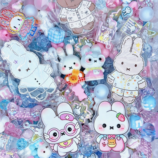 Acrylic beads- Miffy Bunny （for keychains,phonechains,beadable pens,car charms)
