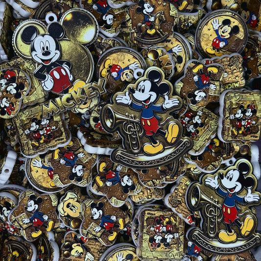 Acrylic slices- Record Mickey （for keychains,phonechains,beadable pens,car charms)